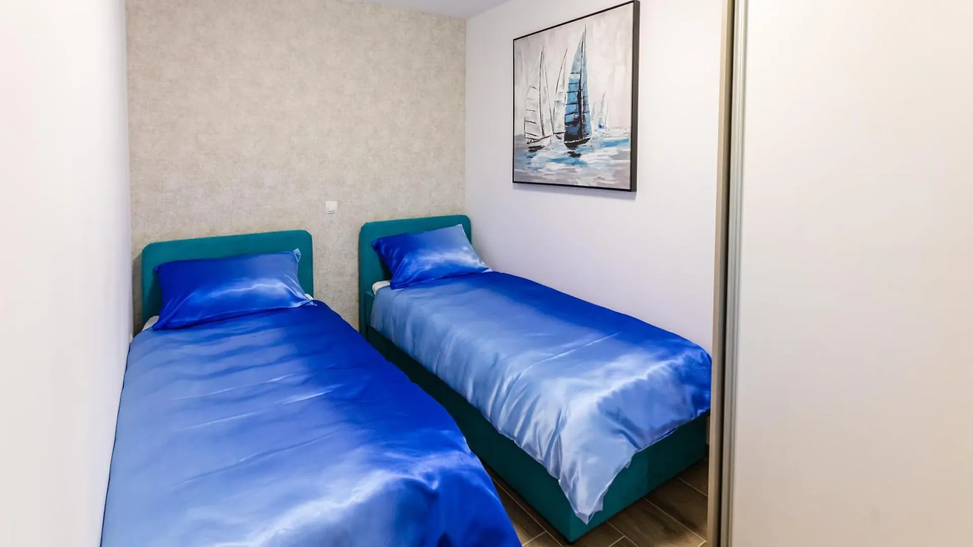 Apartment Apartman Laura 2 Vir
