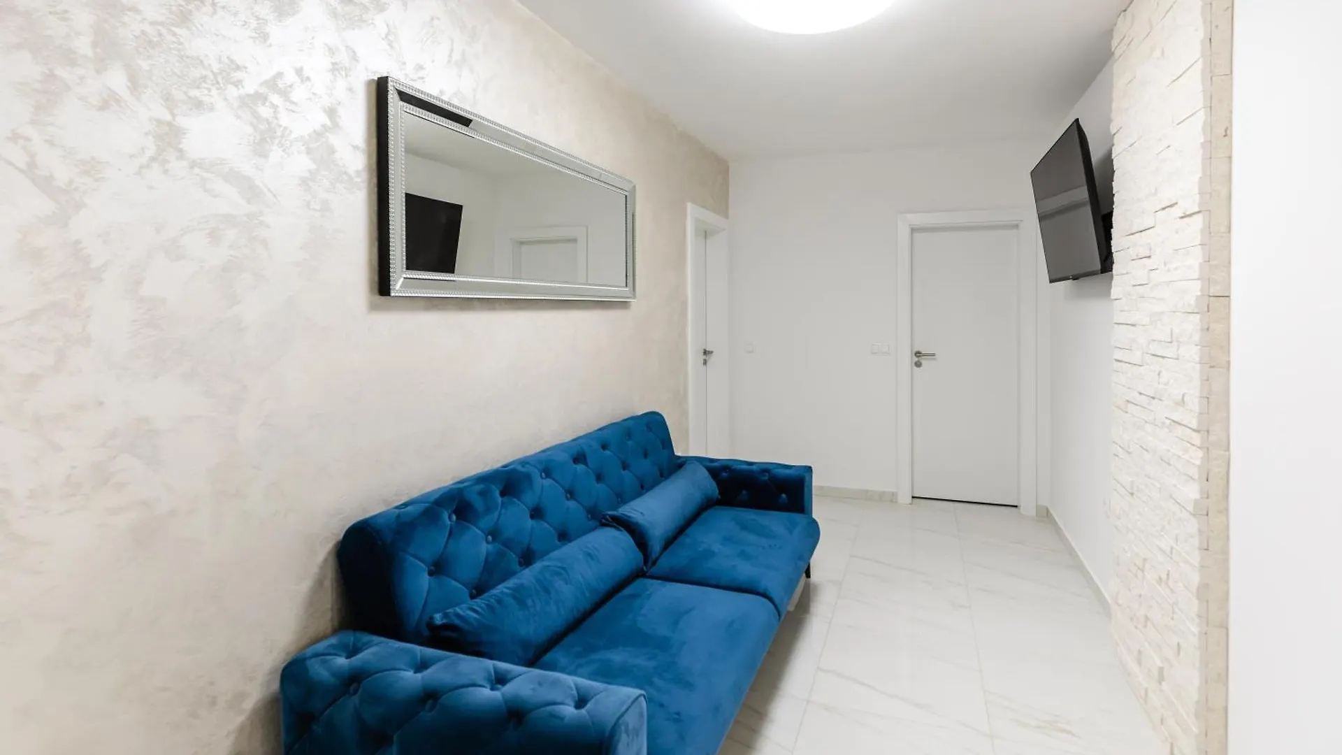 Apartman Laura 2 Vir 0*,