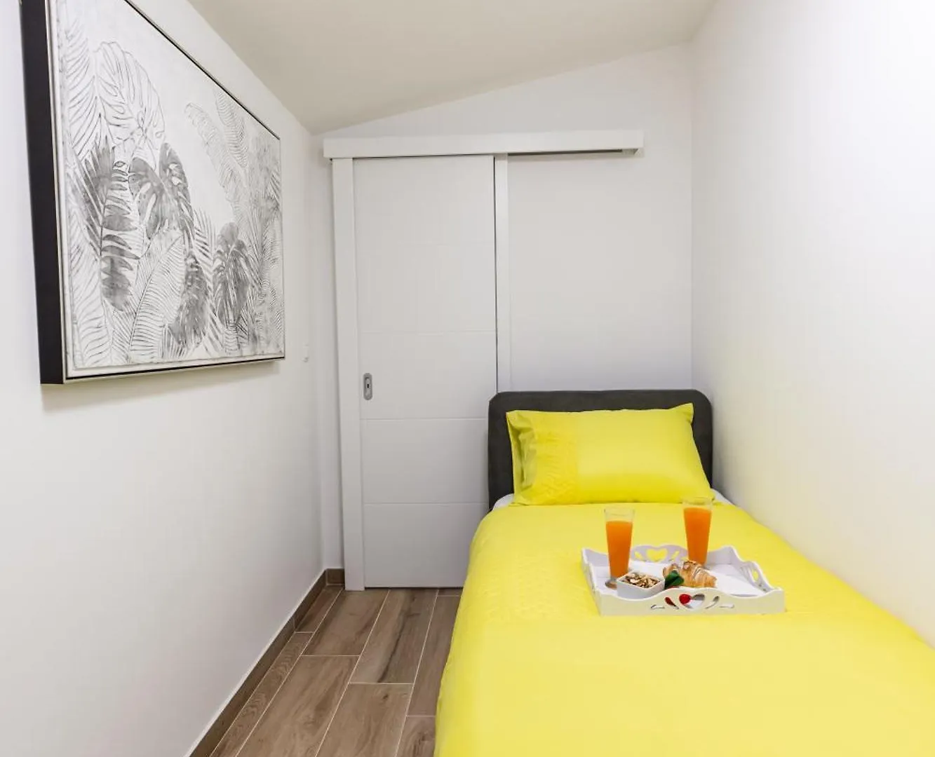 Apartment Apartman Laura 2 Vir