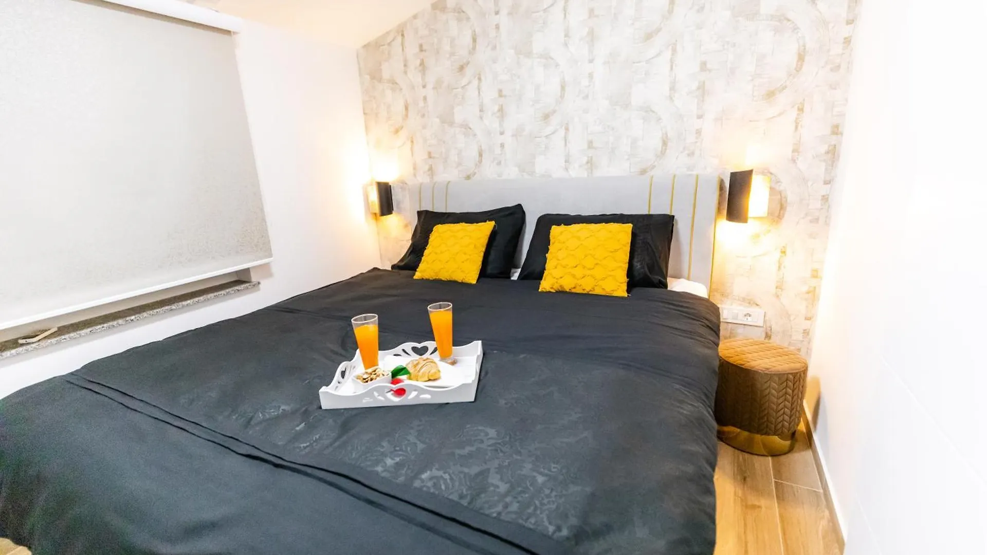 Apartment Apartman Laura 2 Vir