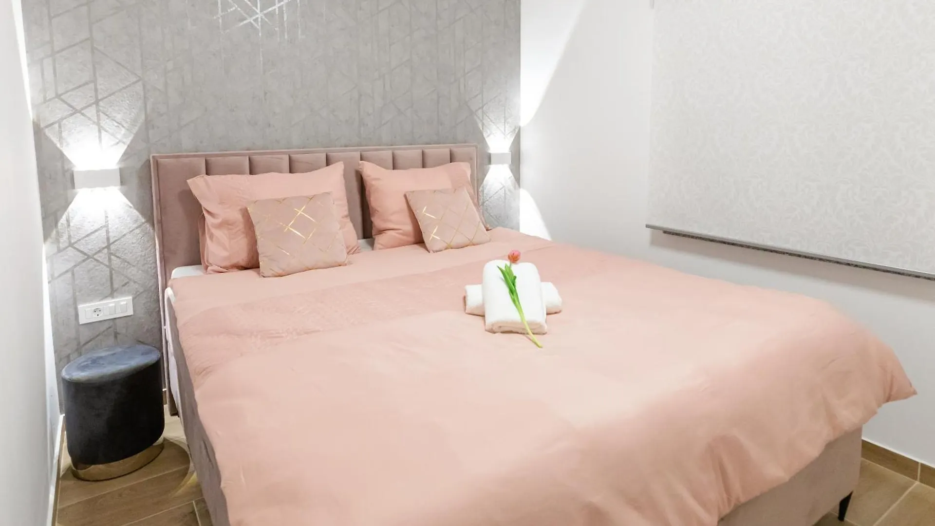 Apartman Laura 2 Vir Apartment