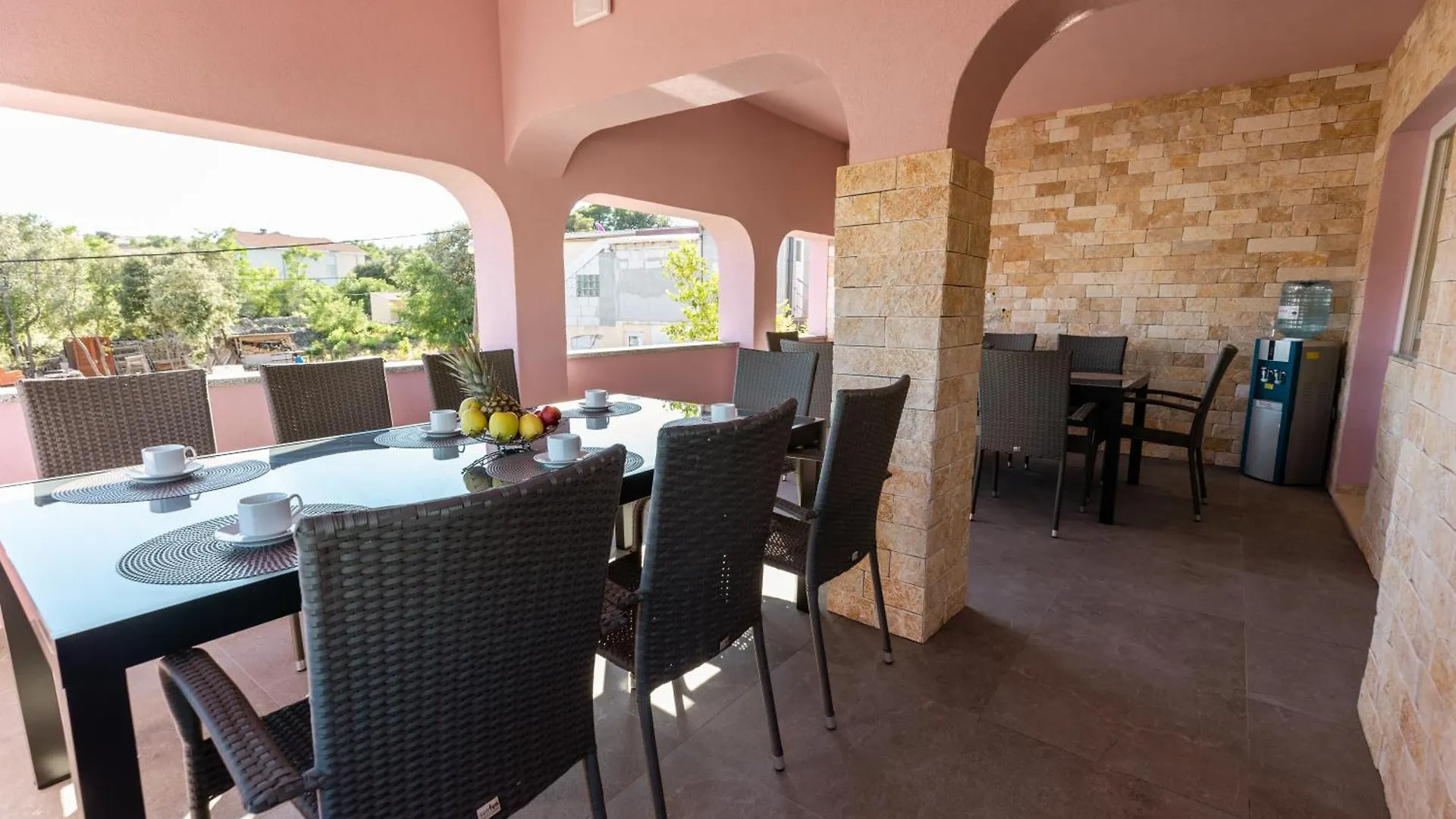 Apartment Apartman Laura 2 Vir