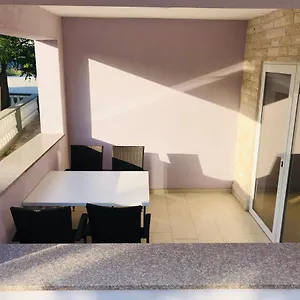 Apartman Lavanda Centar, Vir